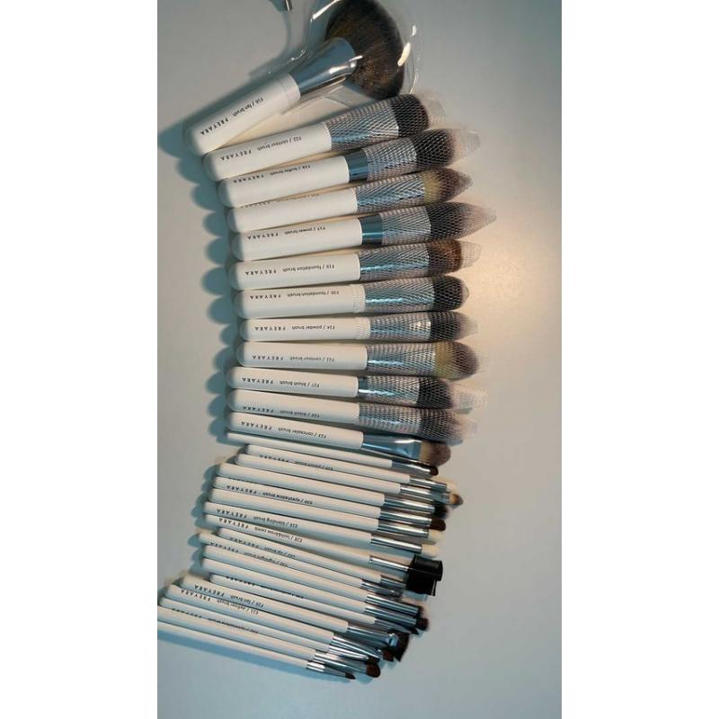 FREYARA Pincéis Maquiagem Profissional Kit 30pcs, Clássico Branco