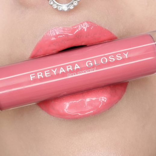 Trendy Lipgloss Glossy, Sea Pink, No. 2001, Refreshing, Moisturizing