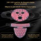 Tratamiento antienvejecimiento integral: máscara de silicona con terapia LED de cuatro colores. Reafirma y levanta la piel del rostro y el cuello, a la vez que ilumina la tez. Cuenta con 480 perlas LED.
