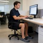 90LED Full-Coverage Red & Infrared Wireless Light Therapy Slippers for Deep Pain Relief and Recovery at Home