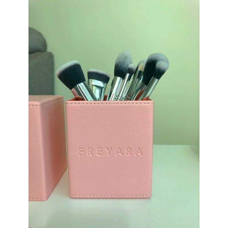 Set Kuas Makeup Profesional 10pcs Dengan Pemegang Magnet, Merah Jambu