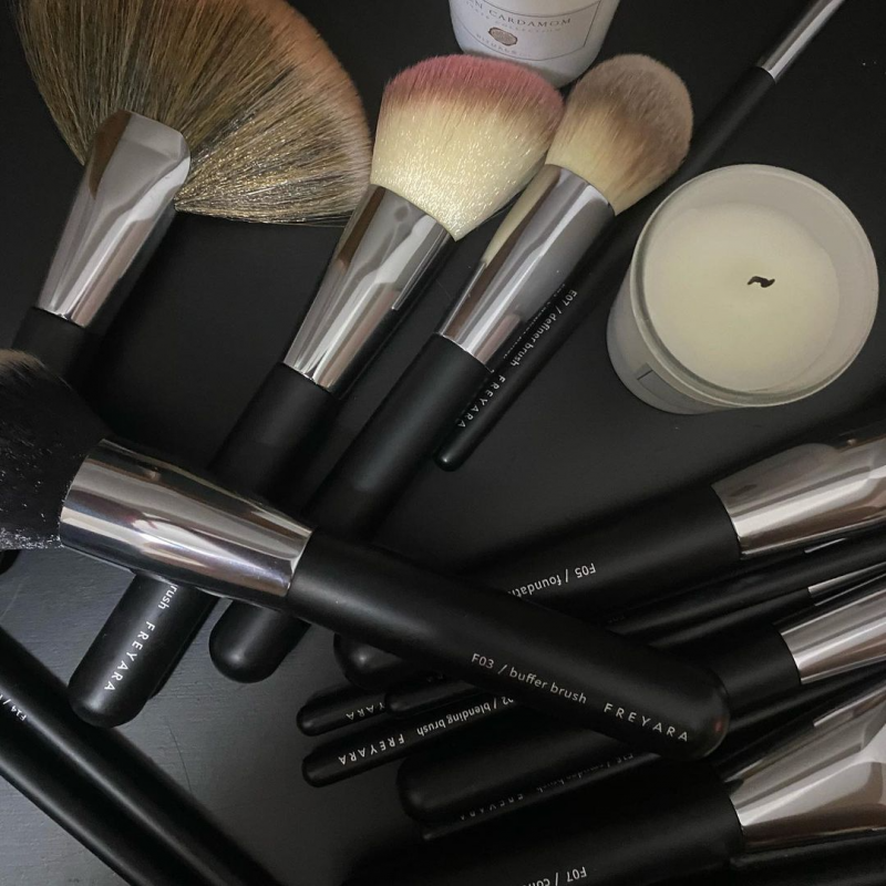 FREYARA Pincéis Maquiagem Profissional Kit 30pcs, Clássico Preto