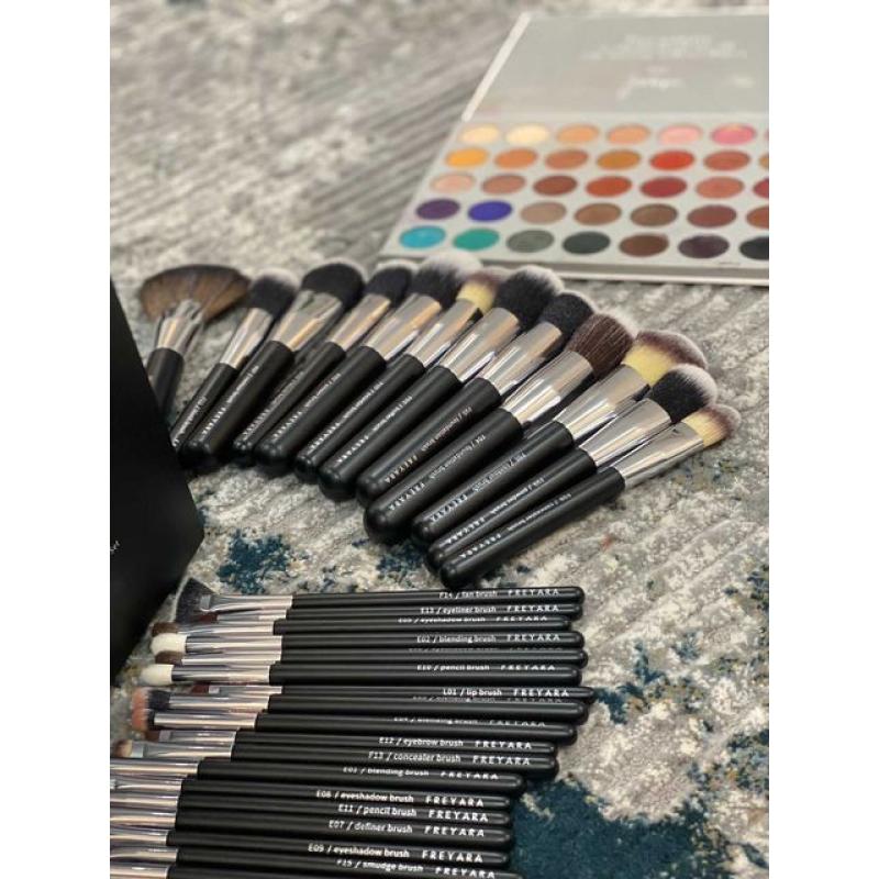 FREYARA Pincéis Maquiagem Profissional Kit 30pcs, Clássico Preto