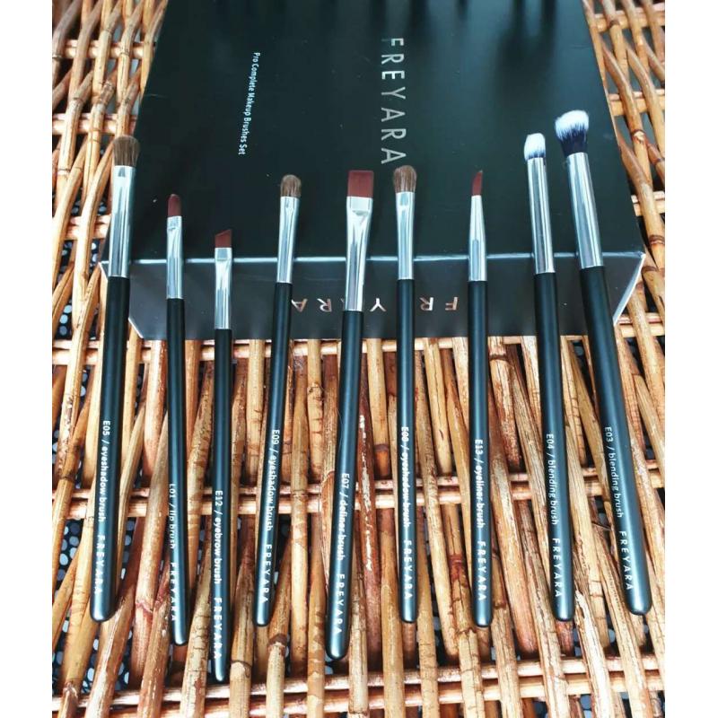 FREYARA Pincéis Maquiagem Profissional Kit 30pcs, Clássico Preto