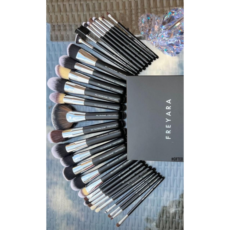 Kuas Makeup Profesional Set 30pcs Hitam Klasik