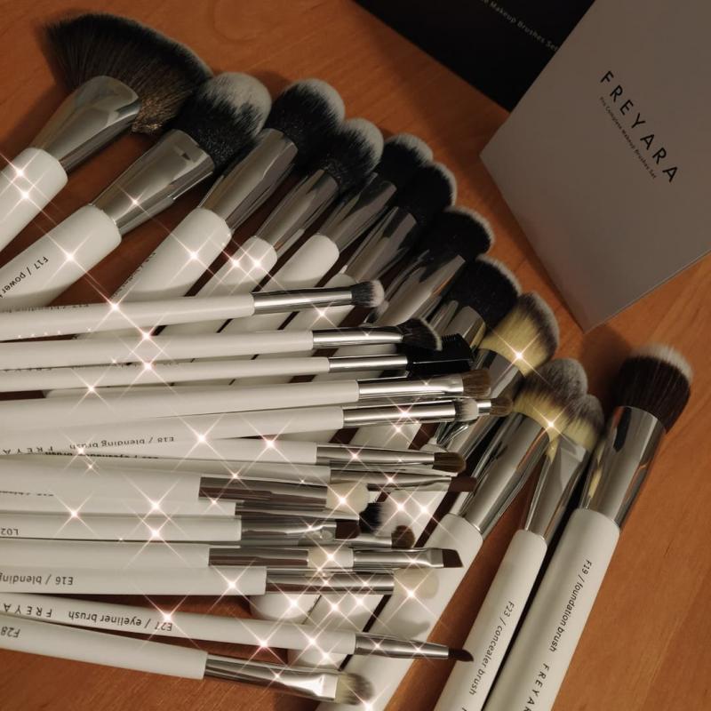 FREYARA Pincéis Maquiagem Profissional Kit 30pcs, Clássico Branco