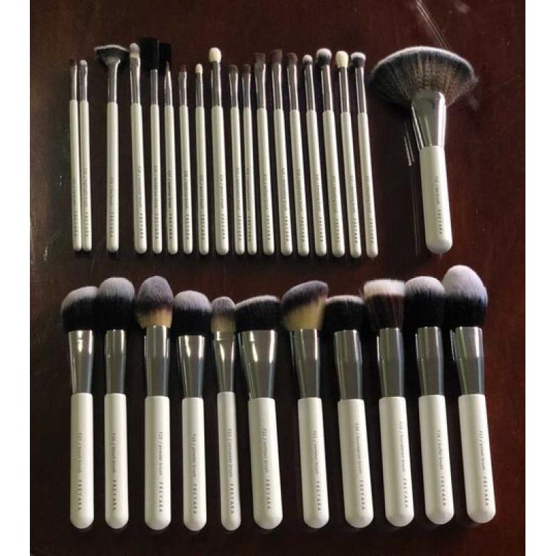 FREYARA Pincéis Maquiagem Profissional Kit 30pcs, Clássico Branco