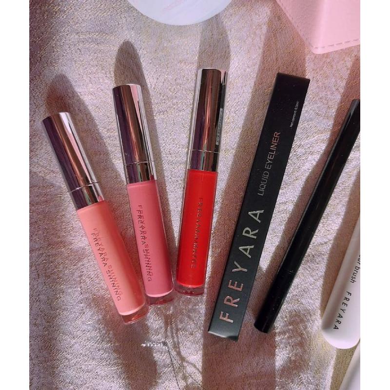 Kit Profissional de 30pcs Pincéis de Maquiagem Profissional Branco com Suporte Magnético Rosa