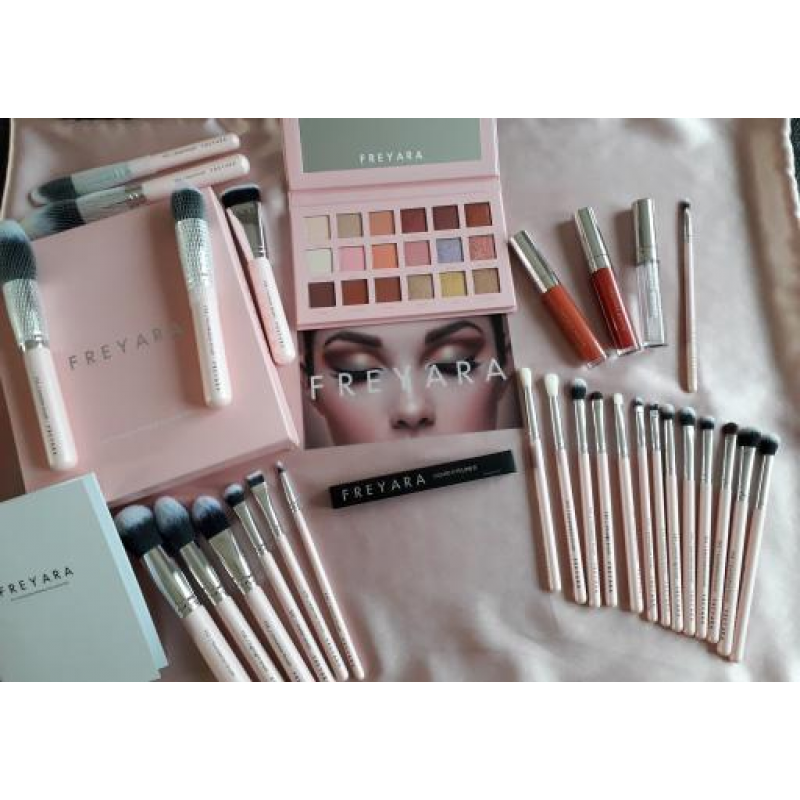 Kit Profissional de 25pcs Pincéis de Maquiagem Rosa com Paleta de Sombras Golden Rose