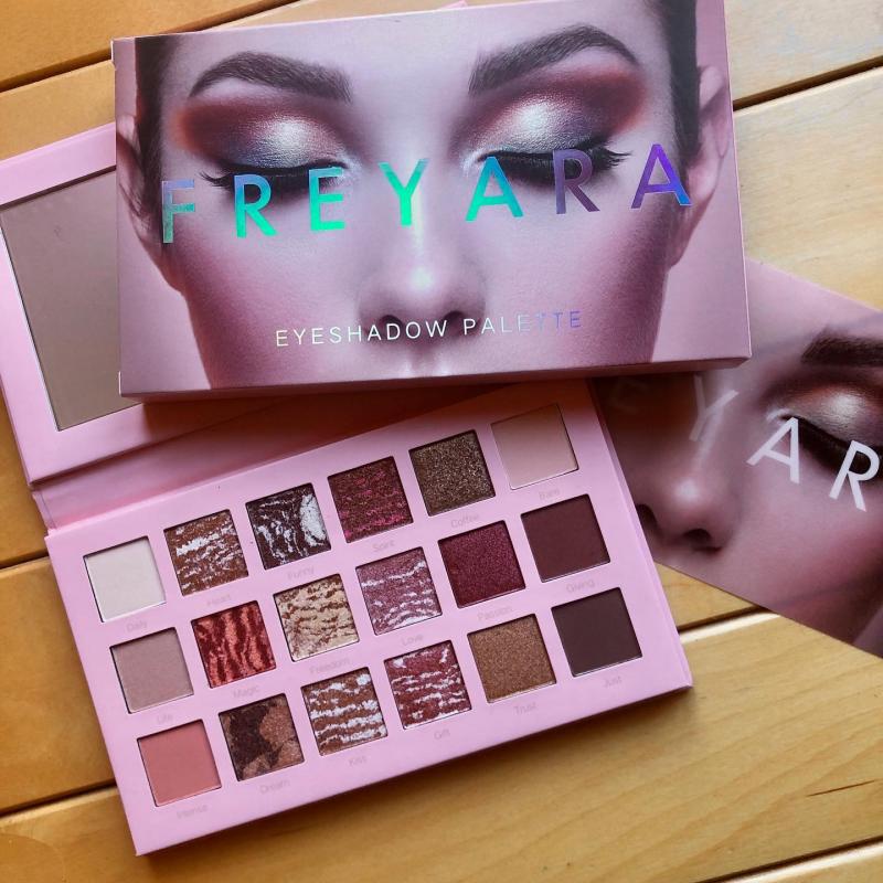 Göz Farı Fırçaları 17'li Set Beyaz Koyu Nude Göz Farı Paleti