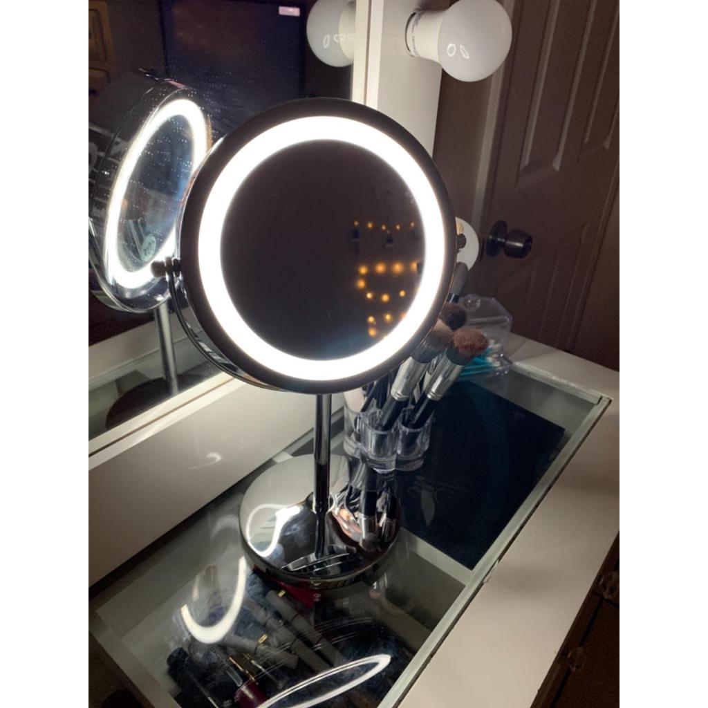 FRAYARA Espejo de Maquillaje LED Aumento de 1x / 10x con Luces, 8 Espejo  de Tocador de Doble Cara, Modo de 3 Luces, Control Táctil, Recargable por  USB