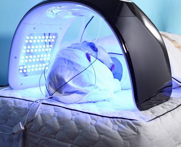 facial light therapy device