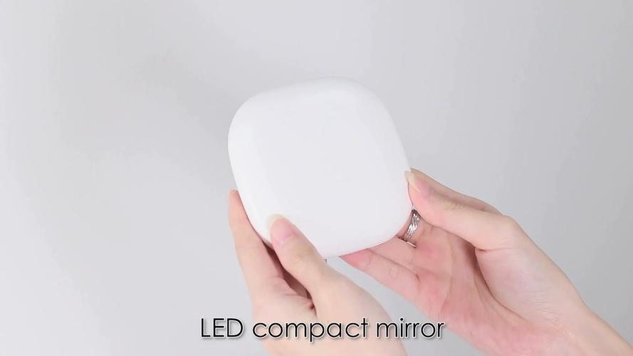 LED mirror portable