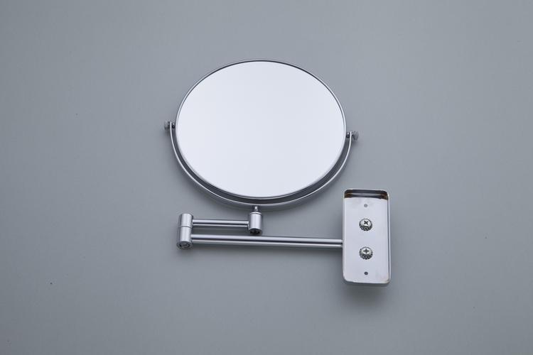 bathroom magnifying mirror