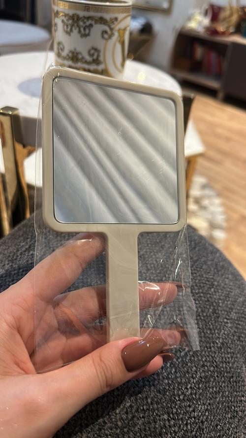 travel makeup mirror