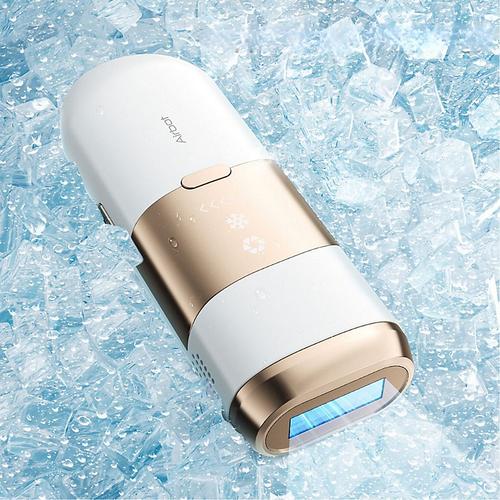 IPL laser hair removal demonstration on legs