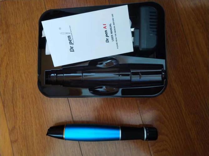 Before and after using microneedling pen for acne scars